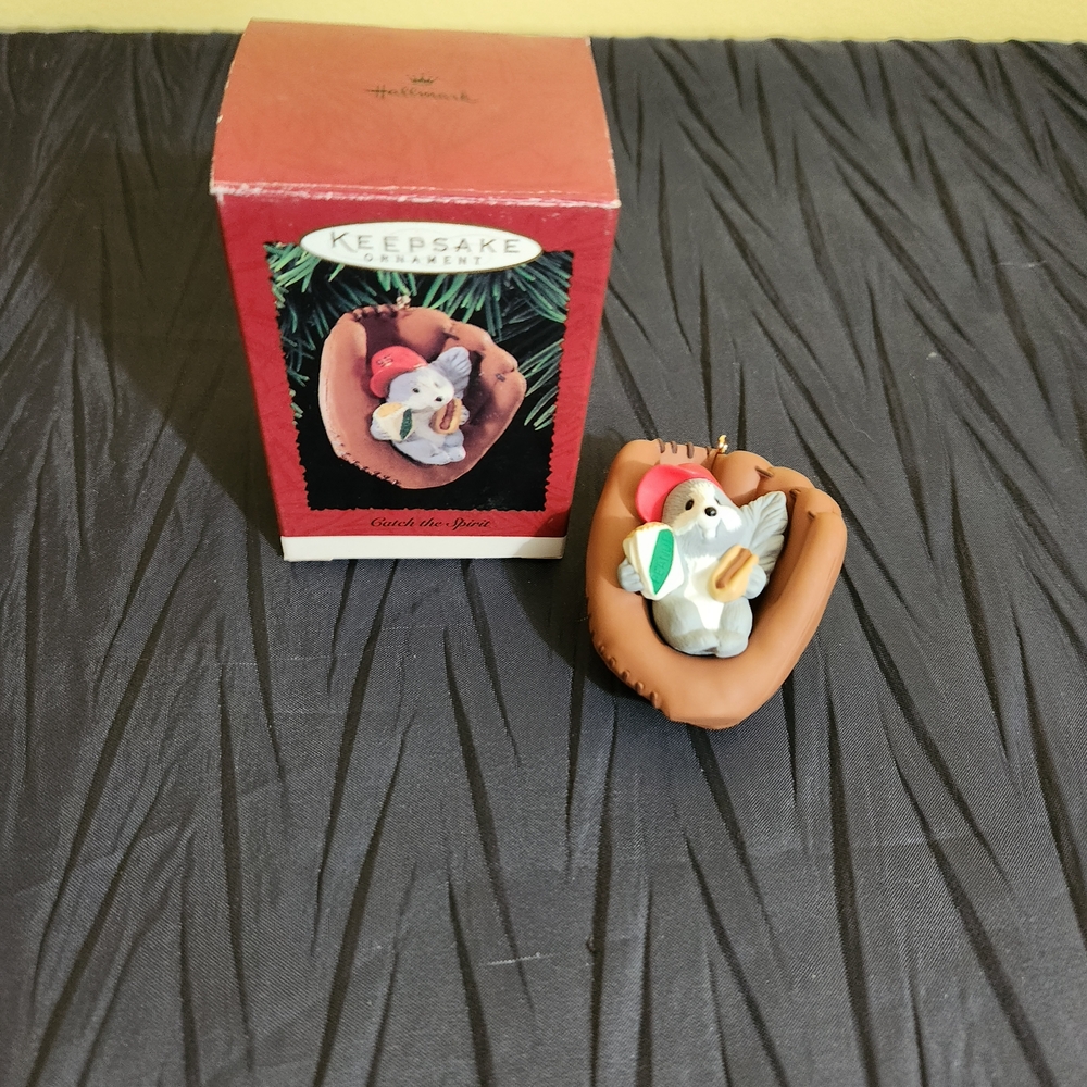 1995 Hallmark Keepsake "Catch The Spirit" Ornament.